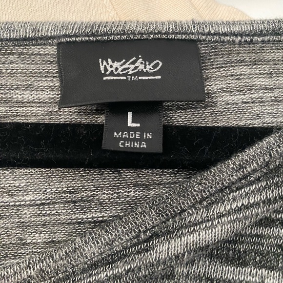 Mossimo top - Picture 3 of 3